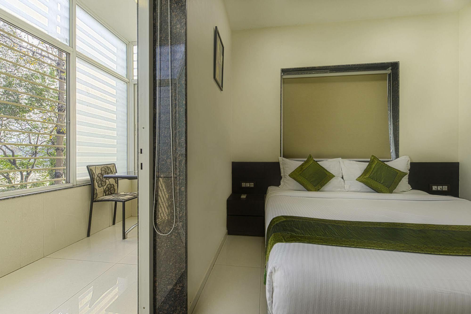 Oyo 16703 Hotel The Platinum Calcutta  Esterno foto