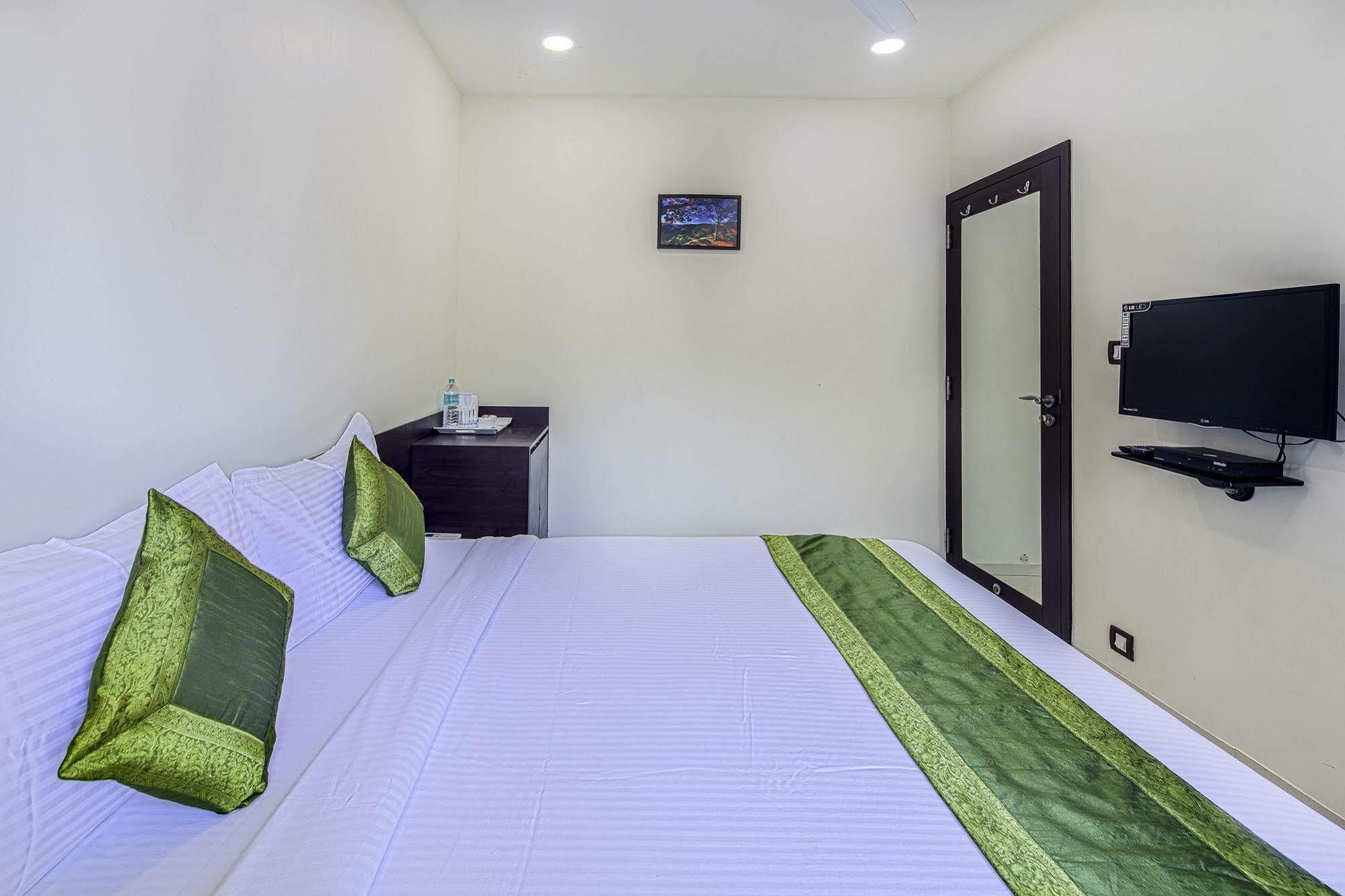 Oyo 16703 Hotel The Platinum Calcutta  Esterno foto
